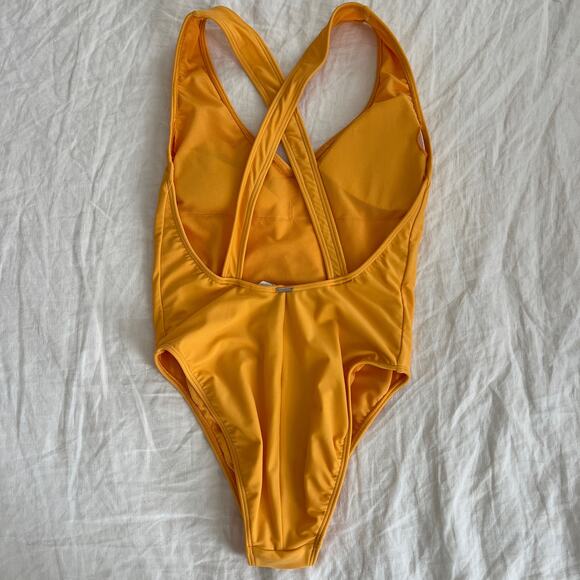 HOLLISTER Solid Orange Criss Cross Back One Piece Swimsuit Size S - Picture 2 of 9